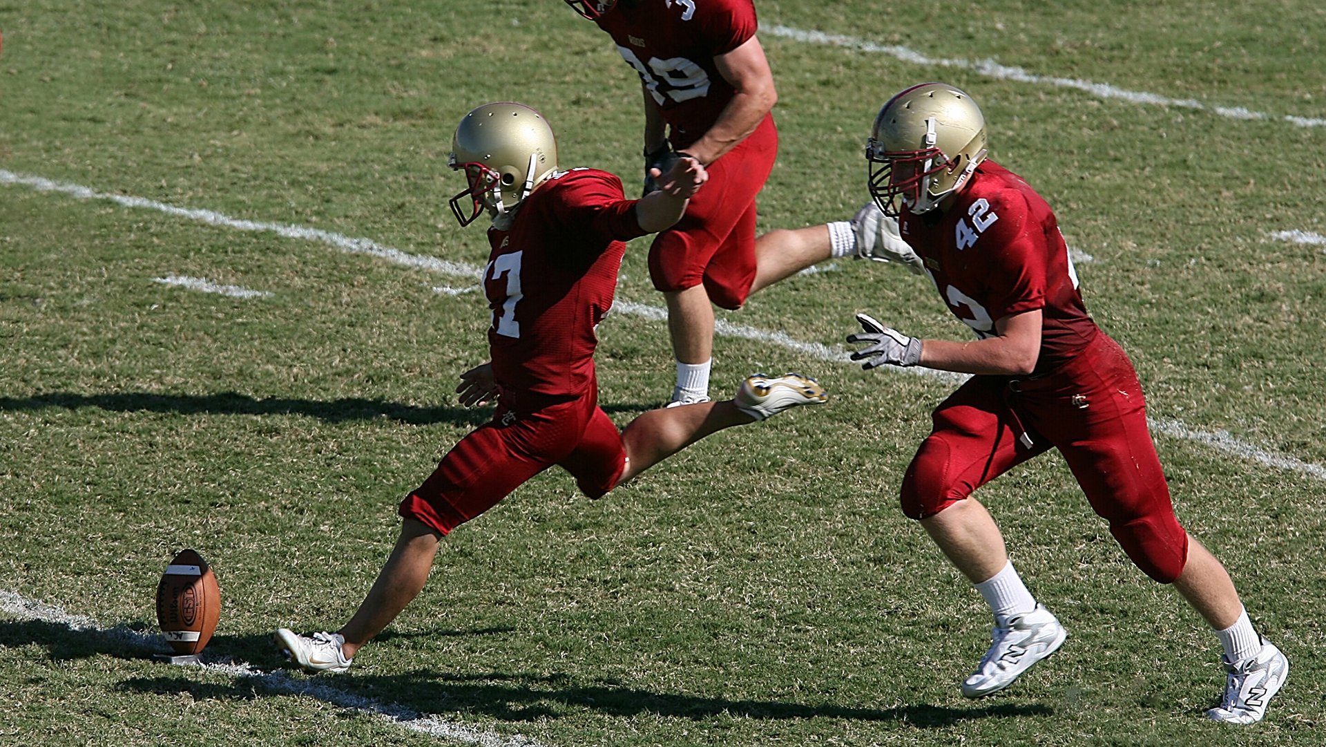 球队在主场优势下连胜多场提升士气，主场优势有什么用